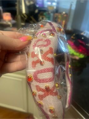 Brianna Cannon Valentine's XOXO rhinestone headband new in package